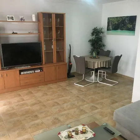 Amplio Atico Con Terraza, Piscina Y Tv49 4k * Puerto de la Cruz (Tenerife)